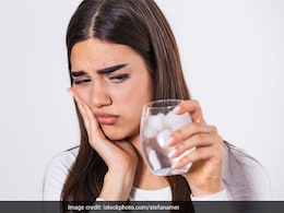 कुछ भी खाने-पीने पर झनझना जाते हैं दांत, तो नमक में मिलाकर लगा लें यह चीज, Teeth Sensitivity हो जाएगी दूर  कुछ भी खाने-पीने पर झनझना जाते हैं दांत, तो नमक में मिलाकर लगा लें यह चीज, Teeth Sensitivity हो जाएगी दूर