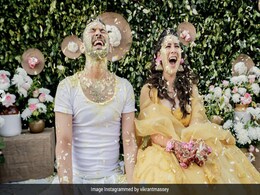 Vikrant Massey And Sheetal Thakur Share Stunning Pics From <i>Haldi</i> Vikrant Massey And Sheetal Thakur Share Stunning Pics From <i>Haldi</i>