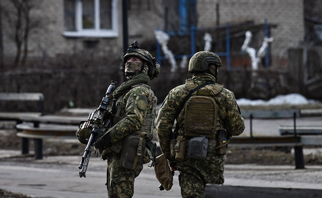 Mortars Explode As Ukraine Minister Tours Frontline: Report