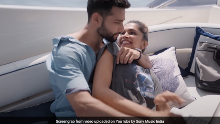 प्यार में मिली बेवफाई! बॉलीवुड की इन फिल्मों में गर्लफ्रेंड निकली सबसे बड़ी विलेन
