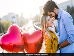 रिश्ते को मजबूत और खुशहाल बनाने के लिए पार्टनर से करें ये 5 वादे रिश्ते को मजबूत और खुशहाल बनाने के लिए पार्टनर से करें ये 5 वादे