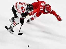 Winter Olympics: Ice Hockey Players Wear Covid Face Masks During Match Winter Olympics: Ice Hockey Players Wear Covid Face Masks During Match