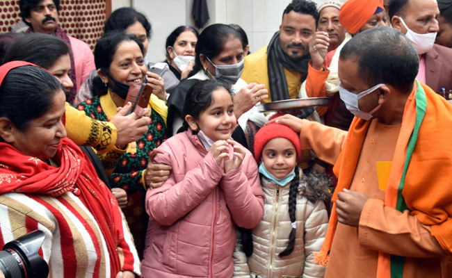 <i>Jo Bole So Nihal</i>, <i>Jai Shri Ram</i> Chants For Yogi Adityanath At UP Gurdwara