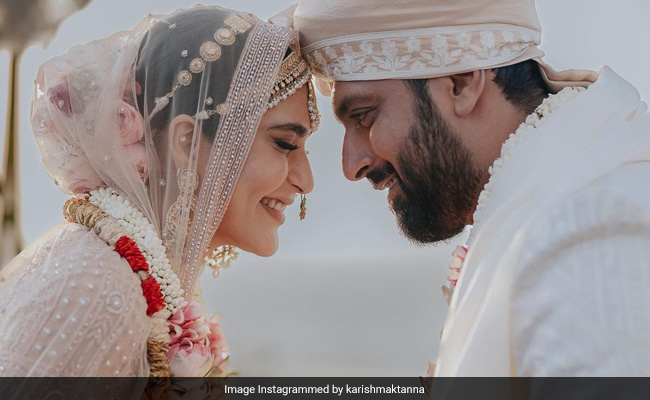 The Wedding Album: Pics From Karishma Tanna And Varun Bangera's <i>Phera</i>s, <i>Mehendi</i> And <i>Haldi</i>