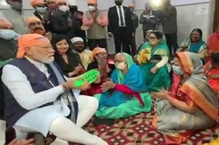 Watch: PM Joins Kirtan At Temple Of Dalit Icon - "Very Special Moments" Watch: PM Joins Kirtan At Temple Of Dalit Icon - "Very Special Moments"