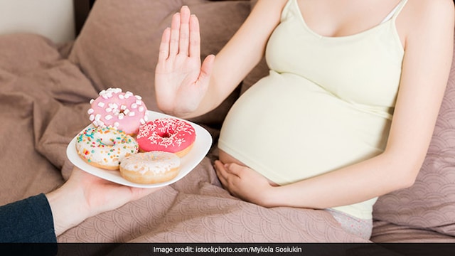 Morning Sickness? Here's What You Should Eat And Avoid To Manage Symptoms