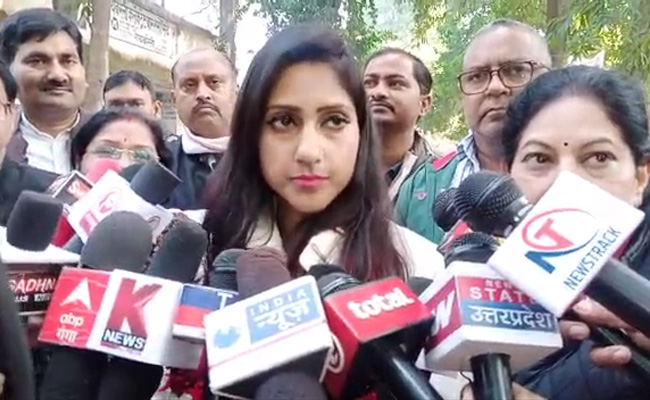 "पाखंडी": भाजपा नेता ने पति के टिकट से इनकार के बाद प्रियंका गांधी पर साधा निशाना