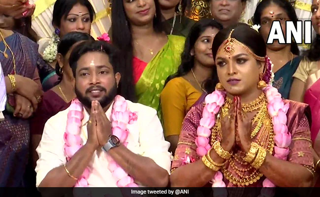 Family By Their Side, Kerala Trans Couple Marry On Valentine's Day