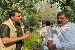 मिलिए 'शिवभक्त' दुर्गा पांडेय से, डेढ़ लाख से ज़्यादा बेल के पौधे लगाकर शिवभक्ति कर रहे हैं मिलिए 'शिवभक्त' दुर्गा पांडेय से, डेढ़ लाख से ज़्यादा बेल के पौधे लगाकर शिवभक्ति कर रहे हैं