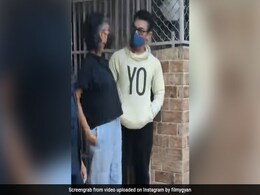 आमिर खान एक्स वाइफ किरण राव के साथ आए नजर तो फैन्स ने कर दिया ट्रोल, बोले- तलाक हुआ है या मजाक हुआ है...VIDEO आमिर खान एक्स वाइफ किरण राव के साथ आए नजर तो फैन्स ने कर दिया ट्रोल, बोले- तलाक हुआ है या मजाक हुआ है...VIDEO