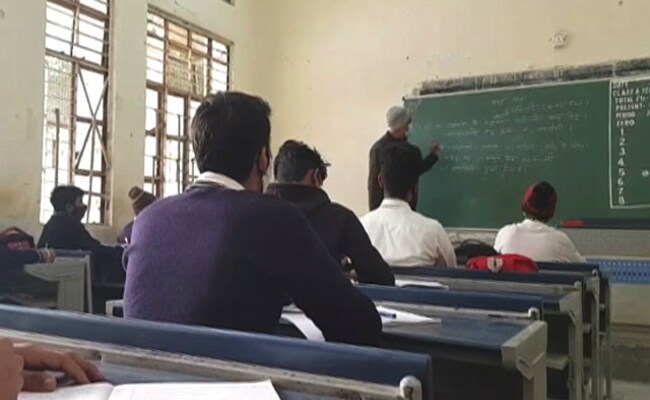 सेंट गेरोसा स्कूल मामले में कर्नाटक सरकार ने जांच अधिकारी नियुक्त किया