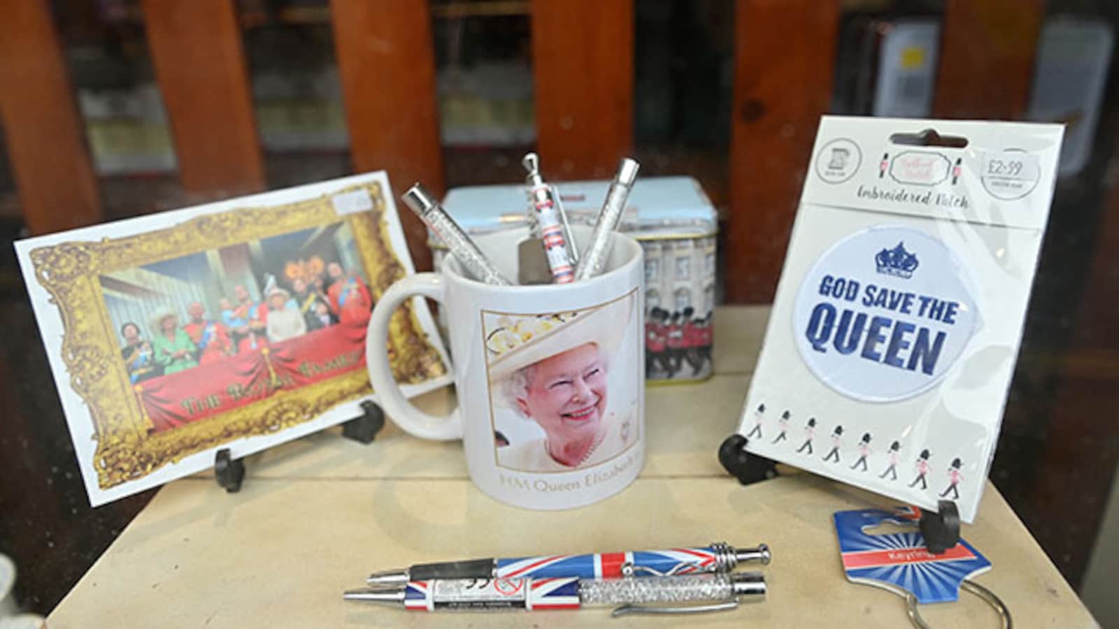 "God Save The Queen": Support Pours In For Covid-Positive Queen Elizabeth