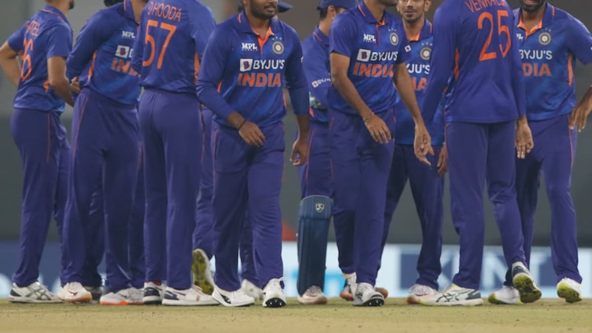 India vs Sri Lanka 2nd T20I Live Score: India Eye Early Wickets vs Sri Lanka After Opting To Bowl