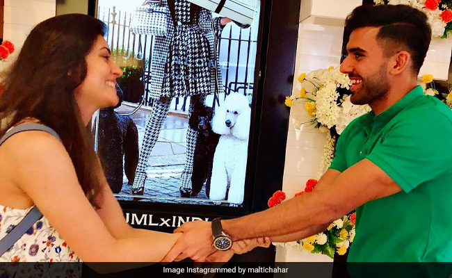 IPL Auction: दीपक चाहर को मिले ₹14 करोड़ तो बहन मालती और मंगेतर जया भारद्वाज ने ऐसे किया रिएक्ट- Video