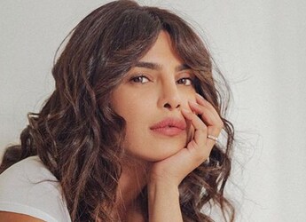 This Cheese-Loaded Fries Sums Up Priyanka Chopra?s Foodie Trail This Cheese-Loaded Fries Sums Up Priyanka Chopra?s Foodie Trail