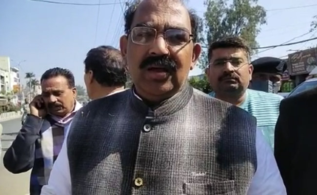 VIDEO : पंजाब में जब बीजेपी प्रदेश अध्यक्ष ने कांग्रेस के लिए मांगा वोट, वायरल वीडियो पर दी सफाई