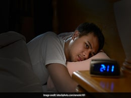Healthy Tips: रातभर करवटें बदलते रहते हैं तो इन 5 चीजों को अपनाएं, आएगी चैन की नींद Healthy Tips: रातभर करवटें बदलते रहते हैं तो इन 5 चीजों को अपनाएं, आएगी चैन की नींद