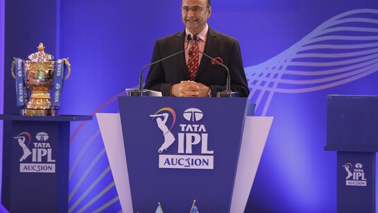 'कपड़े पहनो और निकलो', चारू शर्मा ने बताया कैसे मिली ऑक्शनर की भूमिका निभाने की जिम्मेदारी