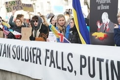 Russian Invasion Of Ukraine Sparks Anti-War Protests Across Globe Russian Invasion Of Ukraine Sparks Anti-War Protests Across Globe