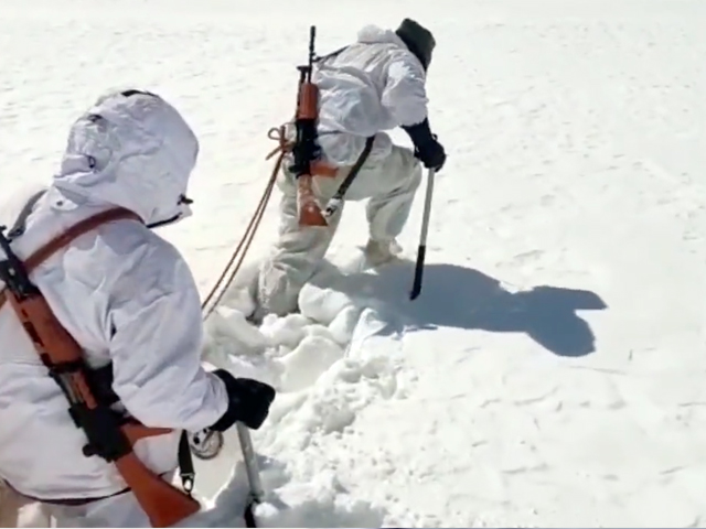 देखें : बॉर्डर पुलिस के जवान कैसे मुश्किल हालातों में लेते हैं ट्रेनिंग