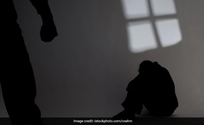 Minor Girl Drugged And Raped By A Neighbour In Delhi - Vimarsana News