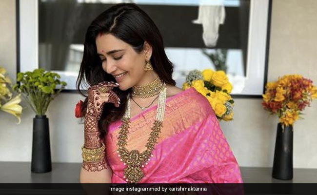 Newlywed Karishma Tanna's Pink Saree Is A Gift From Her Mother-In-Law