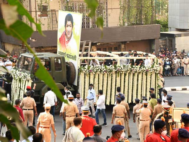 India Bids Farewell To Lata Mangeshkar