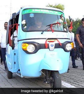Thousands Of New Electric Auto-Rickshaw In New Colours In Delhi Soon