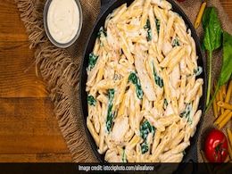 Creamy Green Pasta: मटर के साथ लें पास्ता का मजा, ट्राई करें 'क्रीमी ग्रीन पास्ता' Creamy Green Pasta: मटर के साथ लें पास्ता का मजा, ट्राई करें 'क्रीमी ग्रीन पास्ता'