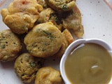 Methi Pakoda Recipe | How To Make Methi Pakoda