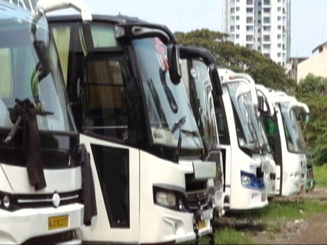 Hit By Covid Losses, Kerala Tourist Bus Owners Sell Vehicles