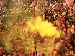 Holi 2023: होली पर घूमने के लिए बेस्ट हैं ये 5 शहर, रंग खेलने में आ जाएगा मजा  Holi 2023: होली पर घूमने के लिए बेस्ट हैं ये 5 शहर, रंग खेलने में आ जाएगा मजा