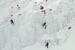 Ladakh Ice Wall Climbing Race: Border Police Shares "Glimpses" Of Event Ladakh Ice Wall Climbing Race: Border Police Shares "Glimpses" Of Event