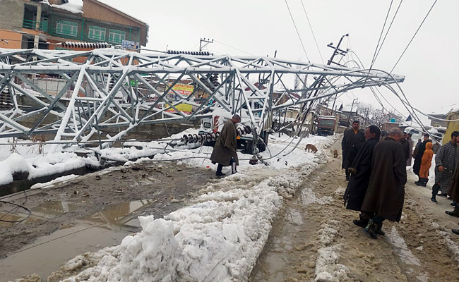 All Flights Cancelled, National Highway Closed Due To Snowfall In Kashmir