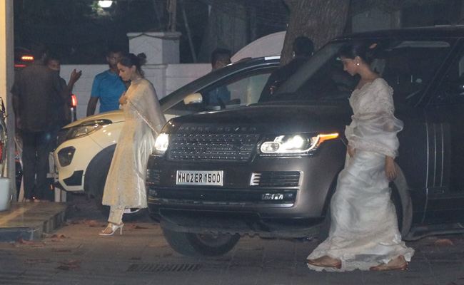 At <i>Gangubai Kathiawadi</i> Screening, Alia Bhatt's Plus One Was Deepika Padukone