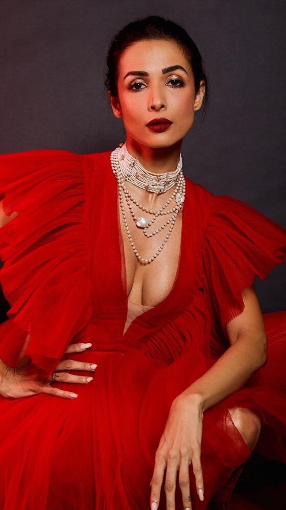 Valentine's Day 2022: Celeb Inspired Makeup Ideas - Vimarsana News