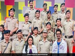 हिमाचल पुलिस ने गाया देशभक्ति का गीत, सुनने के बाद लोगों ने कहा- वंदे मातरम्! हिमाचल पुलिस ने गाया देशभक्ति का गीत, सुनने के बाद लोगों ने कहा- वंदे मातरम्!