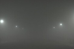 Delhi Witnesses Foggy Morning, AQI Improves To 'Moderate' Category Delhi Witnesses Foggy Morning, AQI Improves To 'Moderate' Category