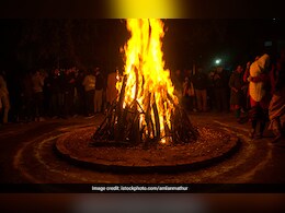 Holika Dahan 2025: जानिए भद्रा काल में क्यों नहीं होता है होलिका दहन Holika Dahan 2025: जानिए भद्रा काल में क्यों नहीं होता है होलिका दहन