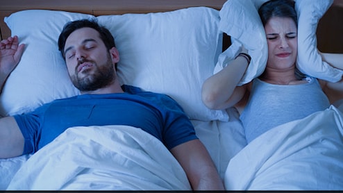 खर्राटे सिर्फ मजाक नहीं, जानलेवा भी हो सकते हैं! डॉक्टर प्रखर गुप्ता ने बताया असली खतरा और बचने के उपाय