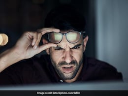 आंखों से चश्मा हटाने के लिए आज से ही करें ये 5 काम, धुंधला दिखने वालों को भी साफ नजर आएंगी चीजें आंखों से चश्मा हटाने के लिए आज से ही करें ये 5 काम, धुंधला दिखने वालों को भी साफ नजर आएंगी चीजें