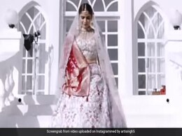 पेस्टल पिंक लहंगे में रॉयल दुल्हन बनीं आरती सिंह ने पूछा- किधर हैं सैयां पेस्टल पिंक लहंगे में रॉयल दुल्हन बनीं आरती सिंह ने पूछा- किधर हैं सैयां