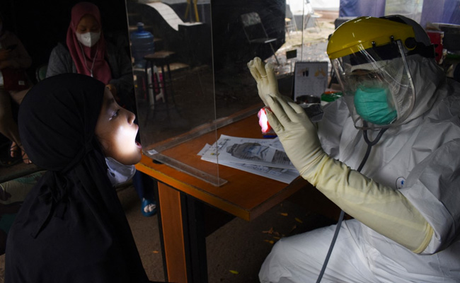 Covid Reinfections Milder, Strengthen Immunity? What Experts Say