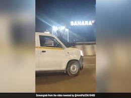 Watch: Car Stunt Near Sea Link Lands Mumbai Men In Trouble With Police Watch: Car Stunt Near Sea Link Lands Mumbai Men In Trouble With Police