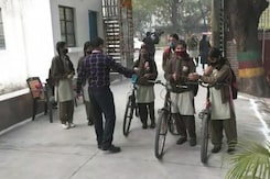Schools, Colleges Reopen In Delhi, 4 Other States As Covid Cases Drop Schools, Colleges Reopen In Delhi, 4 Other States As Covid Cases Drop