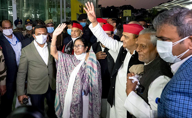 Akhilesh Yadav-Mamata Banerjee's Joint Rally In PM Modi's Seat Tomorrow
