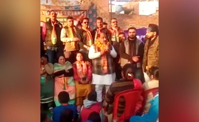 Watch: Punjab BJP Chief's "Vote-For-Congress" Appeal, Then Clarification