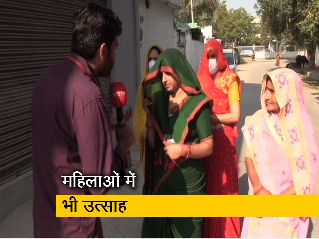 यूपी: महिलाओं के लिए भी बेरोजगारी जैसे मुद्दे अहम, कहा- खुद तय करते हैं कि किसे देना है वोट