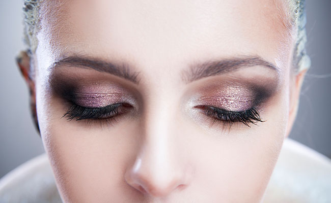 Get Your Glam Game On With These Stunning Glitter Eyeshadows