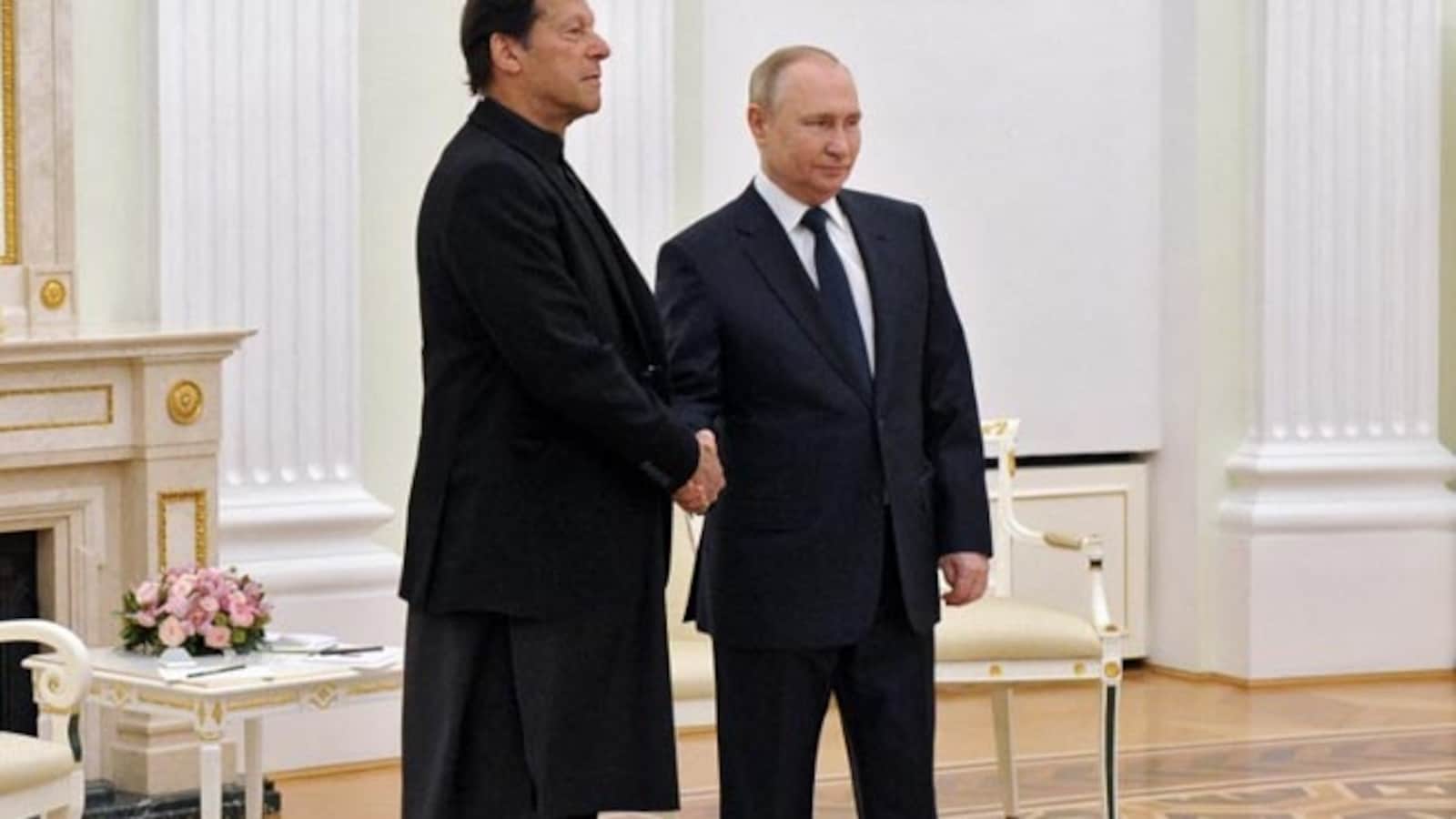 Pakistan PM Imran Khan Meets Russian President Putin Amidst Ukraine ...